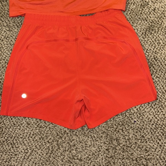 Men’s Large Lululemon t shirt and shorts bundle - Picture 3 of 10